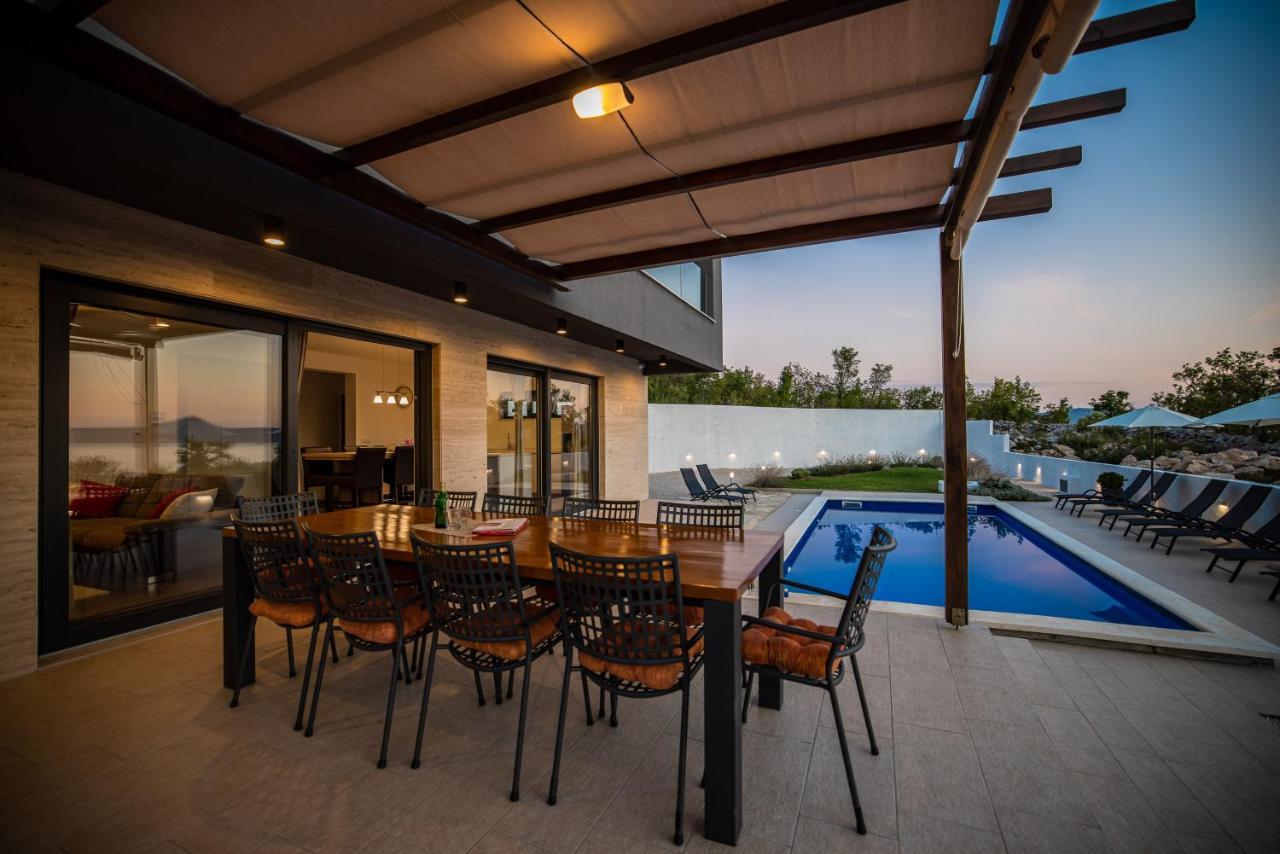 Royal Promons - Heated Pool Villa Starigrad Paklenica Eksteriør bilde