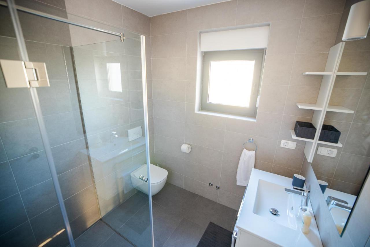 Royal Promons - Heated Pool Villa Starigrad Paklenica Eksteriør bilde
