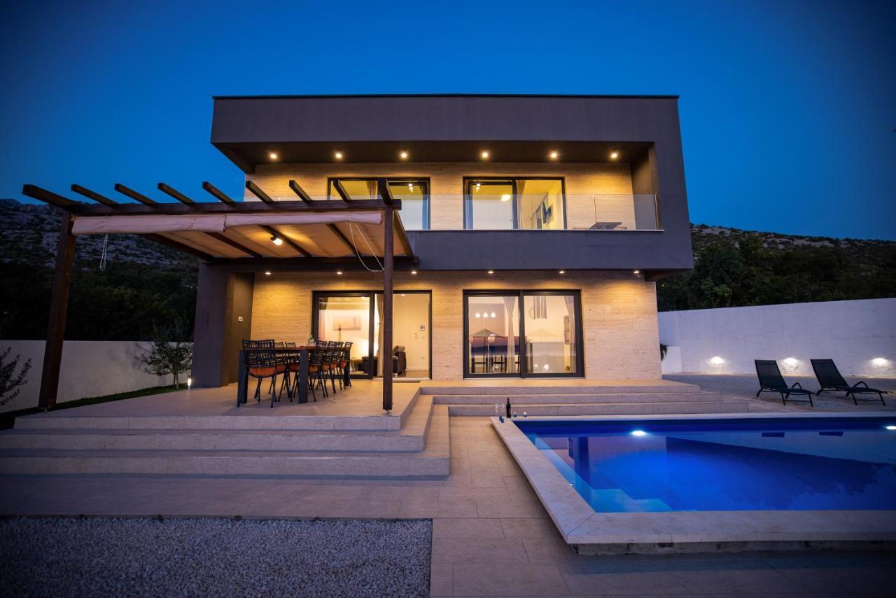 Royal Promons - Heated Pool Villa Starigrad Paklenica Eksteriør bilde